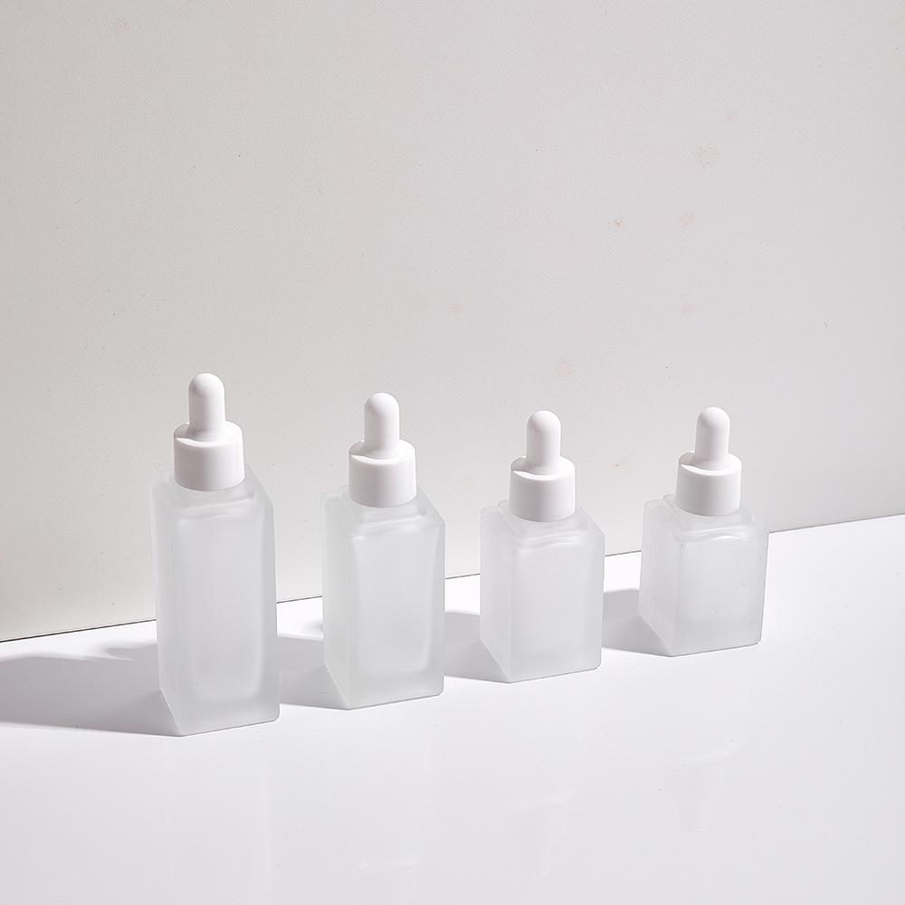 Custom Empty Frosted Glass Essential Oil Dropper Bottles 15/30/50/100ml 